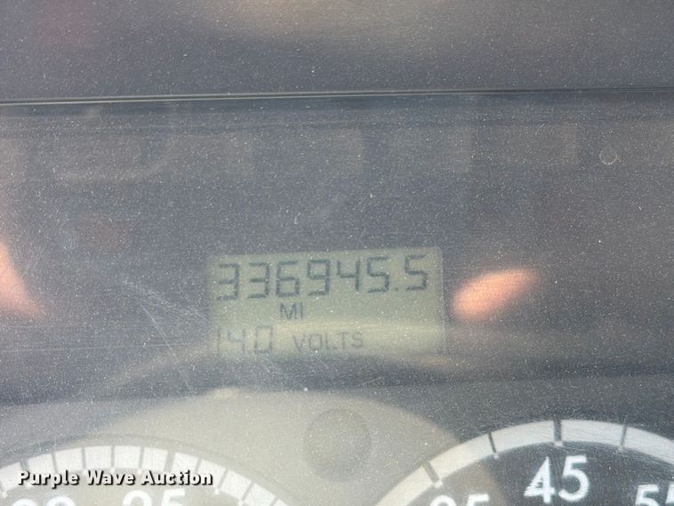 image for item EP7558 2009 Sterling L9500 vacuum truck