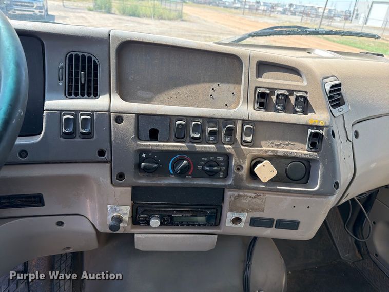 image for item EP7558 2009 Sterling L9500 vacuum truck