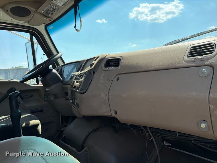 image for item EP7558 2009 Sterling L9500 vacuum truck