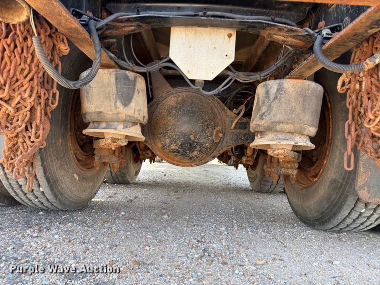 image for item EP7558 2009 Sterling L9500 vacuum truck