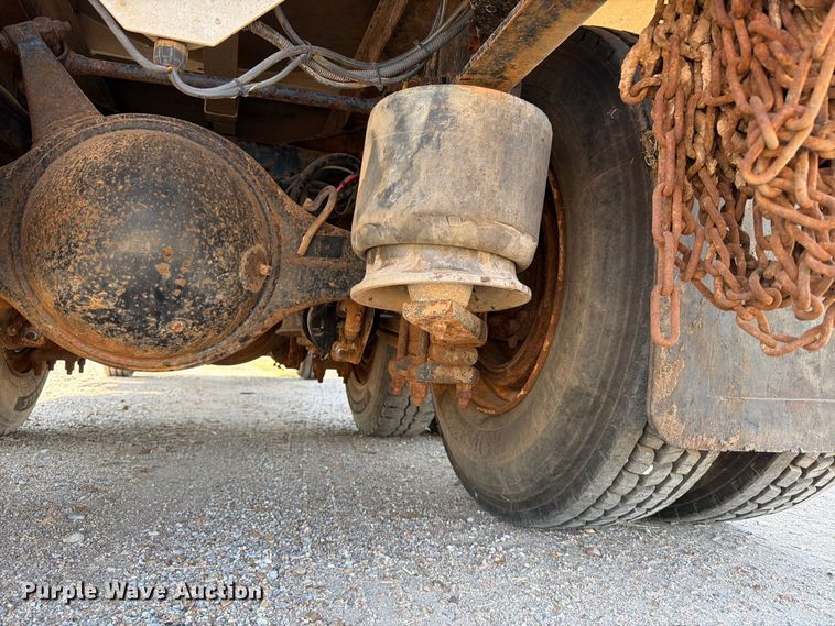 image for item EP7558 2009 Sterling L9500 vacuum truck