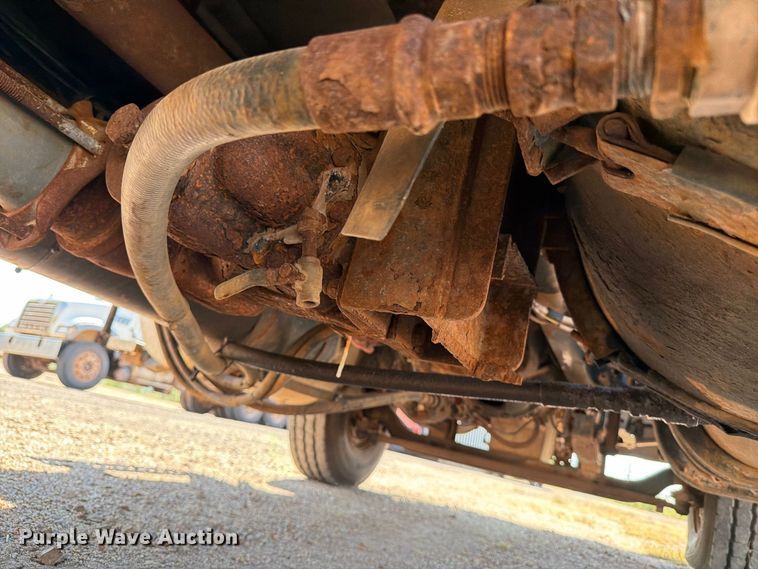 image for item EP7558 2009 Sterling L9500 vacuum truck