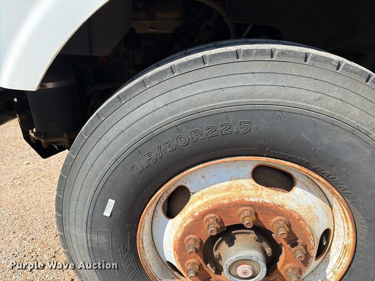 image for item EP7558 2009 Sterling L9500 vacuum truck