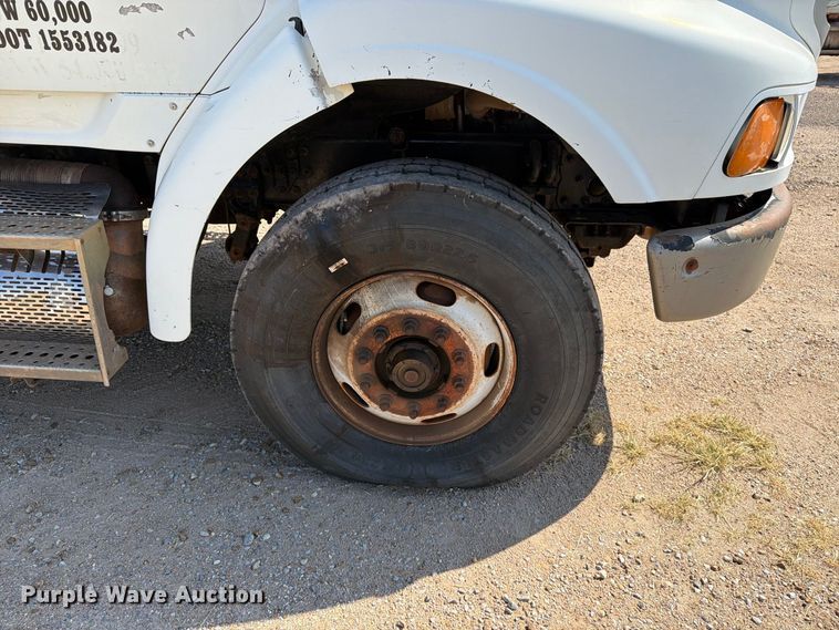 image for item EP7558 2009 Sterling L9500 vacuum truck