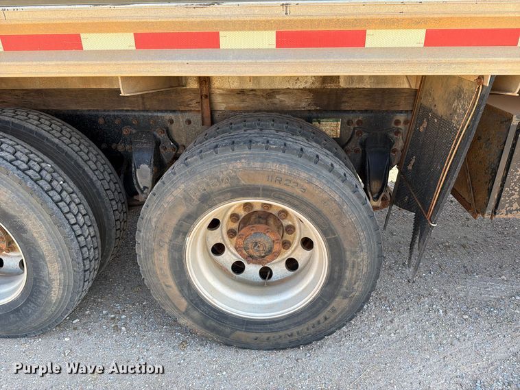 image for item EP7558 2009 Sterling L9500 vacuum truck