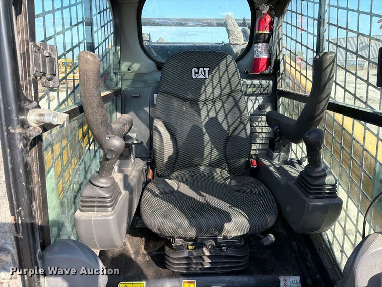 image for item EP7566 2024 Caterpillar 299D3 XE tracked skid steer loader
