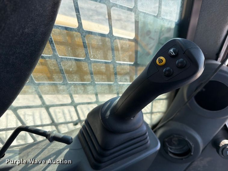 image for item EP7566 2024 Caterpillar 299D3 XE tracked skid steer loader