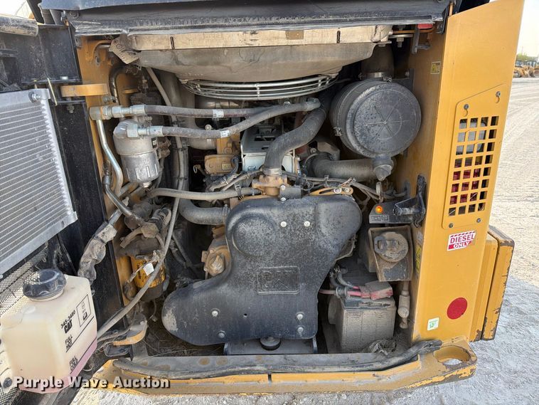 image for item EP7566 2024 Caterpillar 299D3 XE tracked skid steer loader