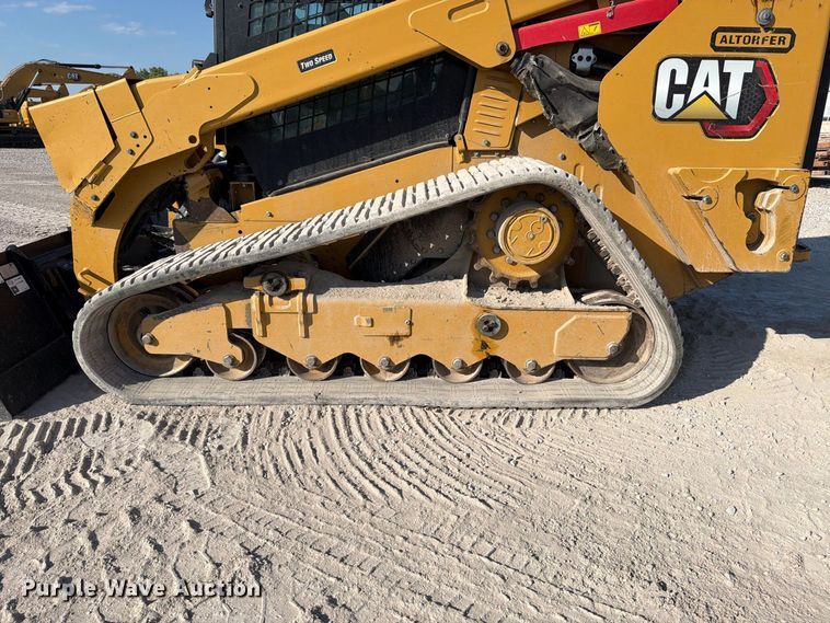 image for item EP7566 2024 Caterpillar 299D3 XE tracked skid steer loader