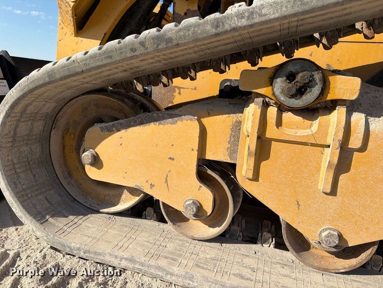 image for item EP7566 2024 Caterpillar 299D3 XE tracked skid steer loader