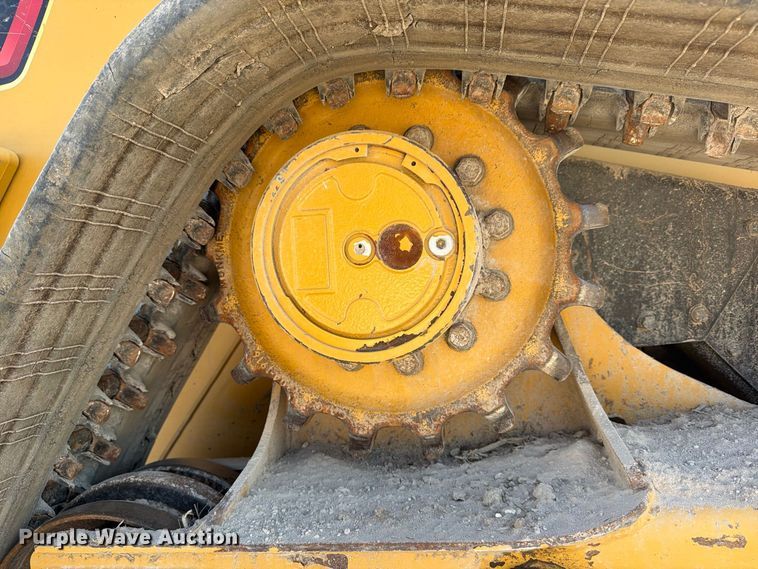 image for item EP7566 2024 Caterpillar 299D3 XE tracked skid steer loader