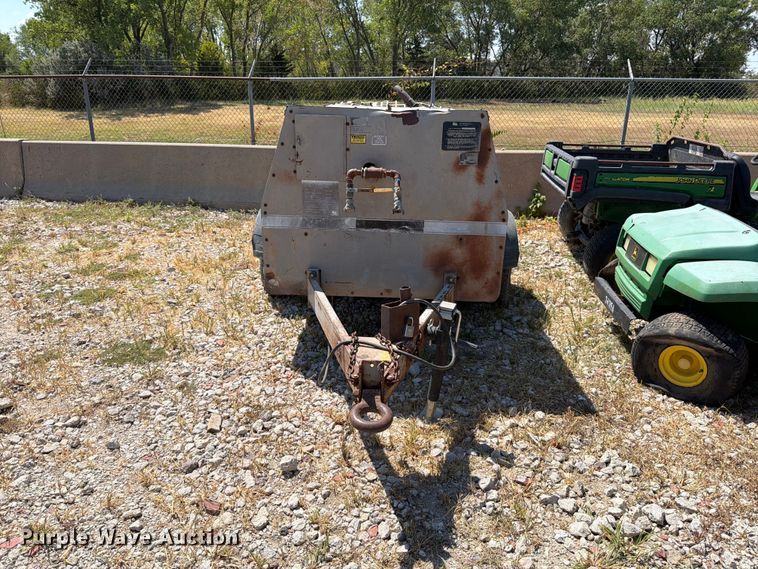 image for item EP7578 1994 LeRoi 185 air compressor