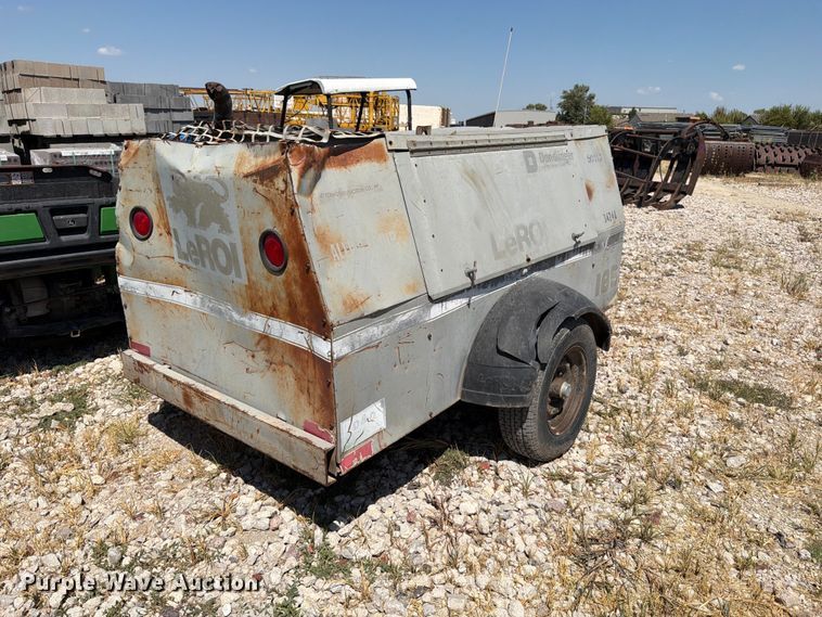 image for item EP7578 1994 LeRoi 185 air compressor