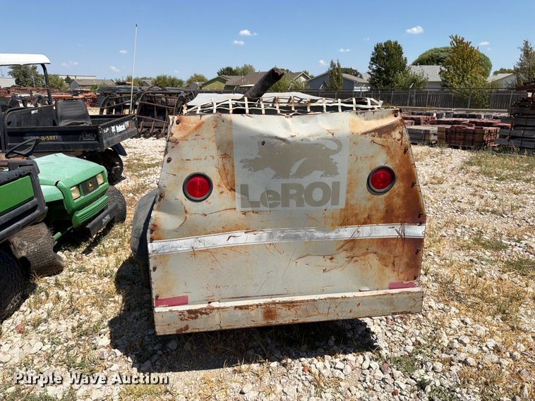 image for item EP7578 1994 LeRoi 185 air compressor