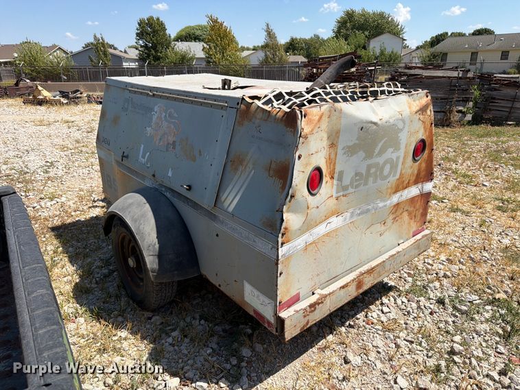 image for item EP7578 1994 LeRoi 185 air compressor