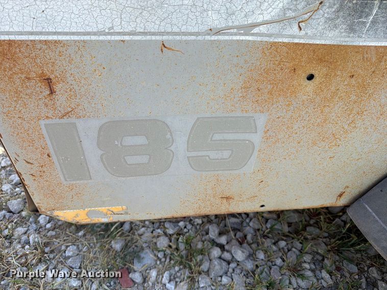 image for item EP7578 1994 LeRoi 185 air compressor