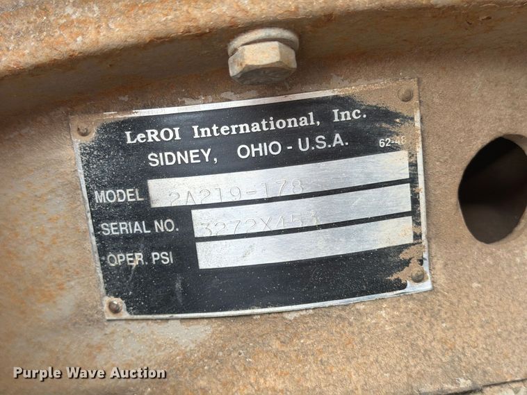 image for item EP7578 1994 LeRoi 185 air compressor