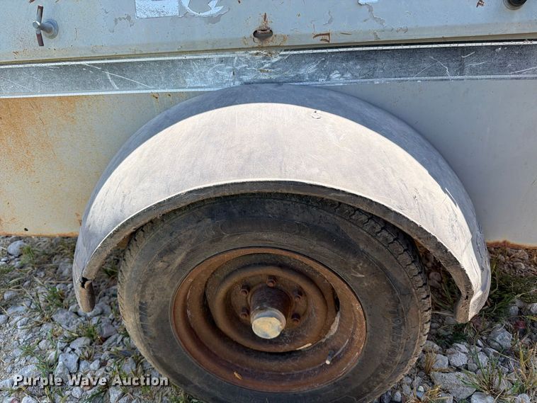 image for item EP7578 1994 LeRoi 185 air compressor