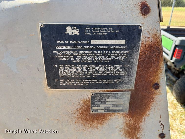 image for item EP7578 1994 LeRoi 185 air compressor