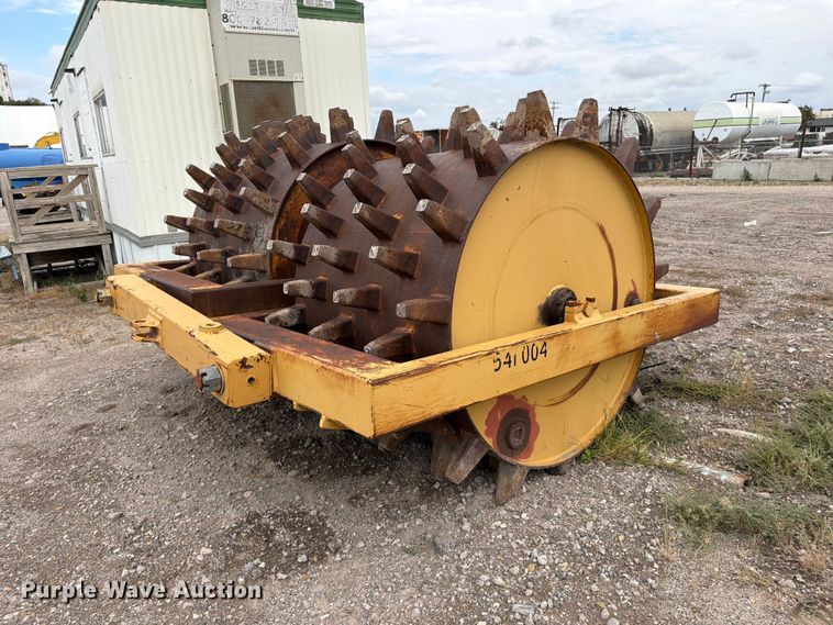 image for item EP7654 North American Steel DD6048 sheepsfoot roller