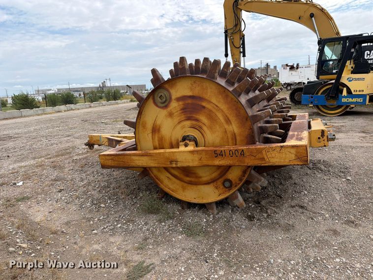 image for item EP7654 North American Steel DD6048 sheepsfoot roller