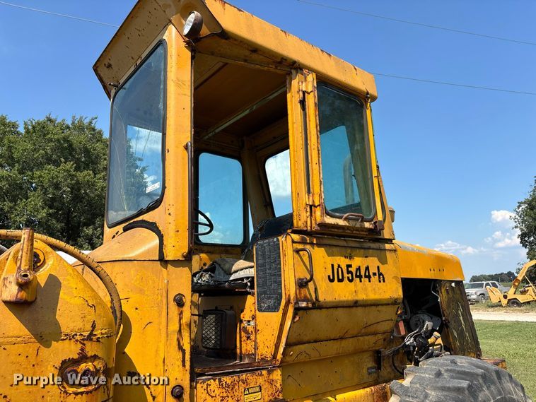 image for item ER3289 John Deere 544-H wheel loader