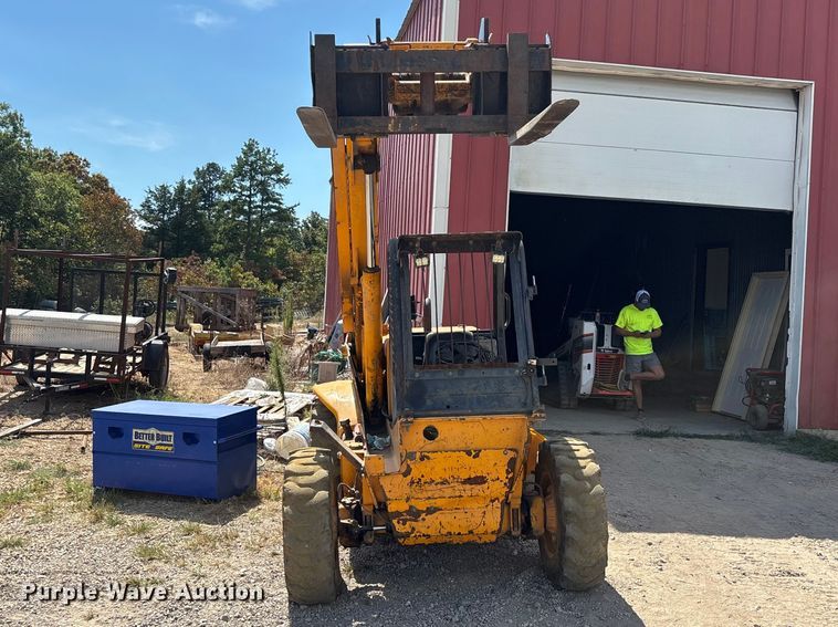image for item ER3298 1999 JCB 520-50 telehandler