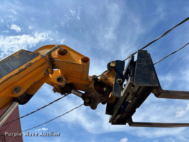 image for item ER3298 1999 JCB 520-50 telehandler