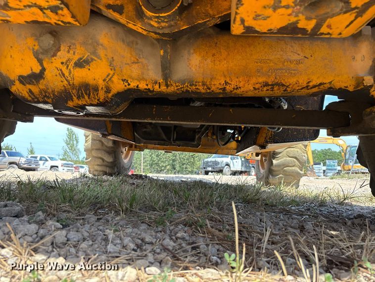 image for item ER3298 1999 JCB 520-50 telehandler