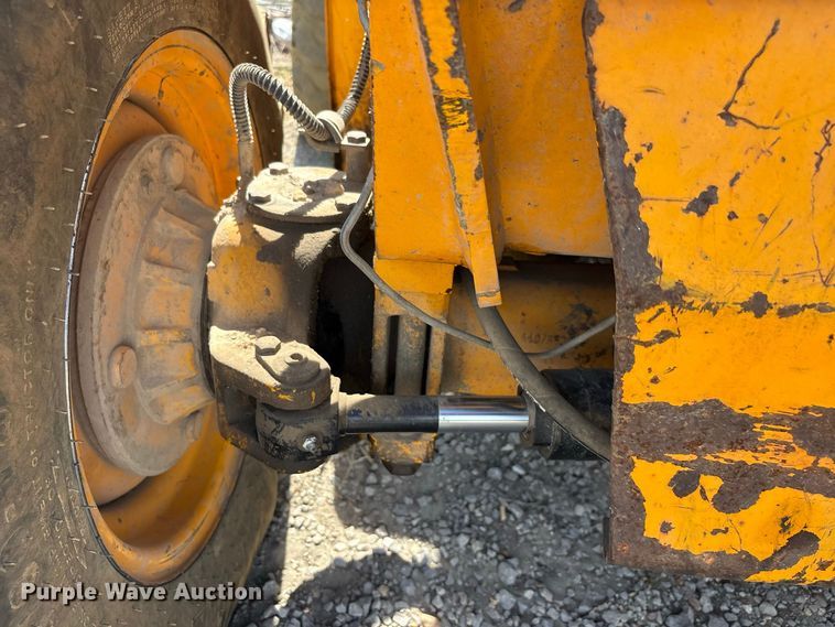 image for item ER3298 1999 JCB 520-50 telehandler