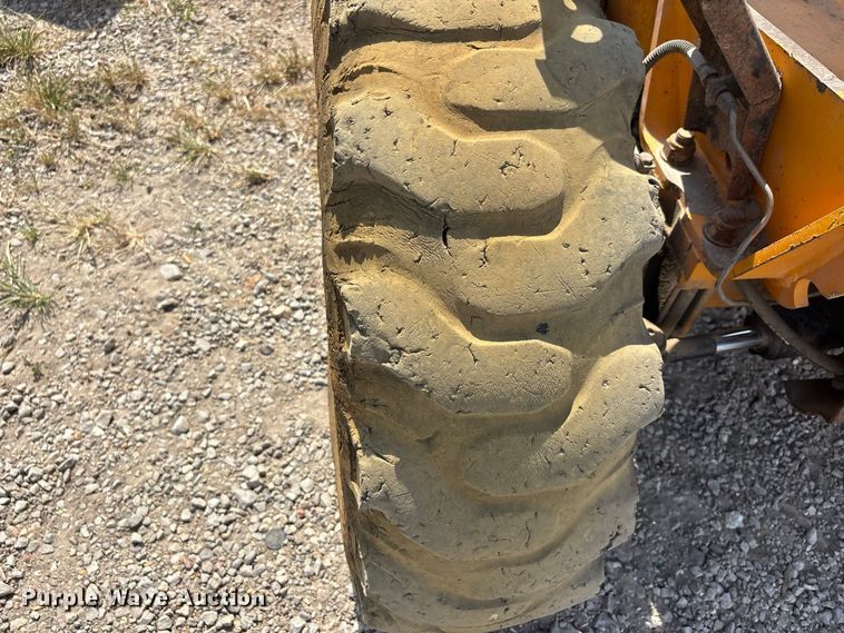 image for item ER3298 1999 JCB 520-50 telehandler