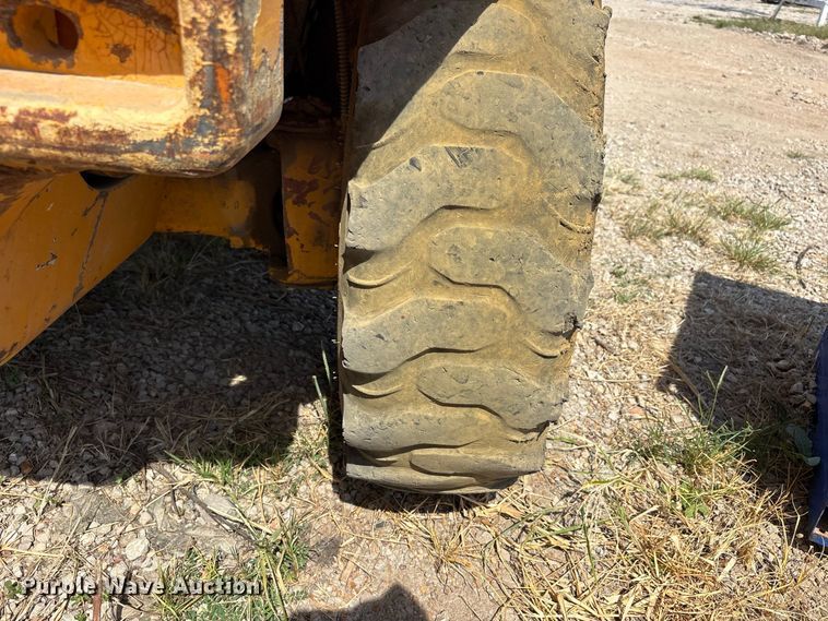 image for item ER3298 1999 JCB 520-50 telehandler