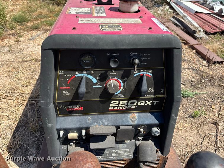 image for item ER3299 Lincoln Electric Ranger 250 GXT welder