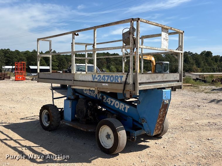 image for item ER3303 1989 Genie V2470CP scissor lift