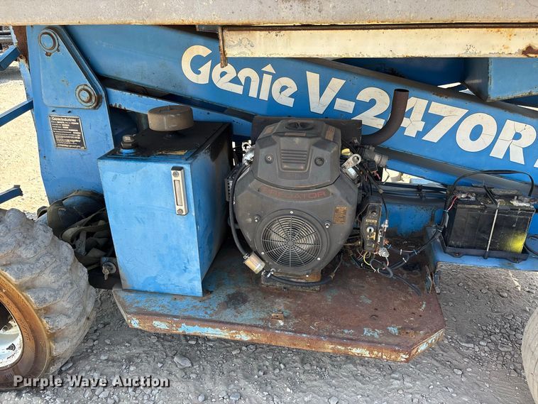 image for item ER3303 1989 Genie V2470CP scissor lift