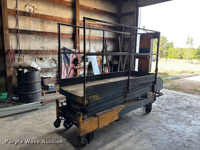 image for item ER3304 Heff-T-Herman 125BSP scissor lift