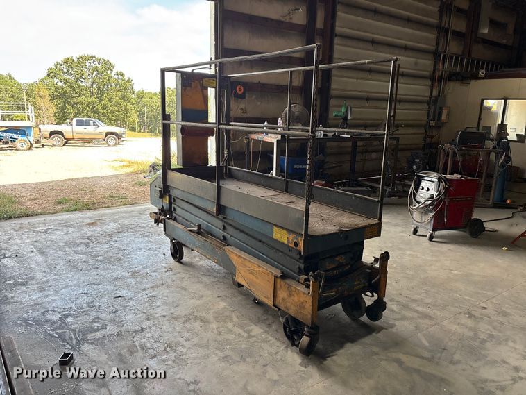 image for item ER3304 Heff-T-Herman 125BSP scissor lift