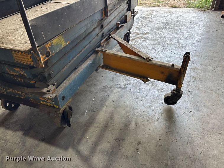 image for item ER3304 Heff-T-Herman 125BSP scissor lift