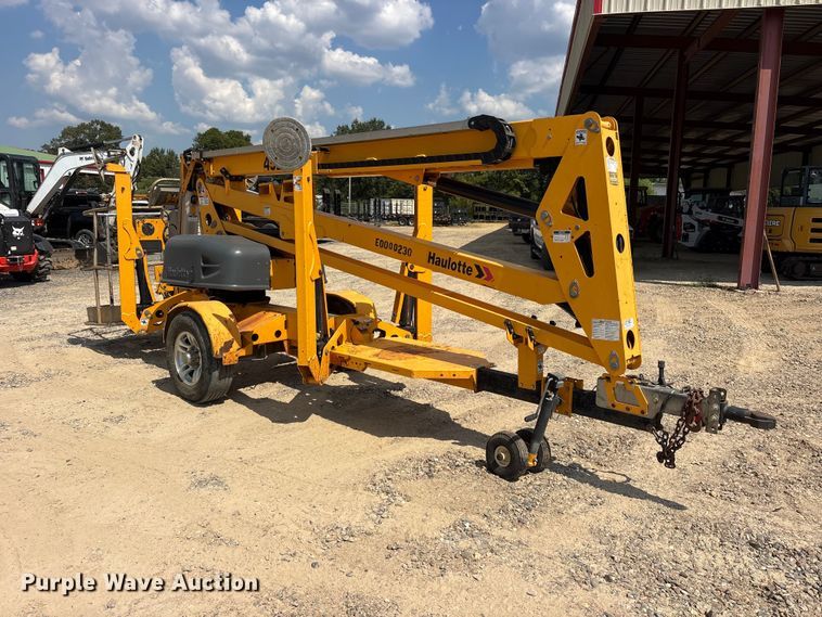 image for item ES8104 2018 Haulotte 4527A boom lift