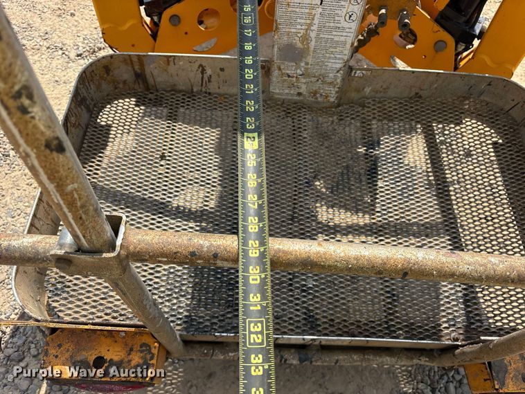 image for item ES8104 2018 Haulotte 4527A boom lift