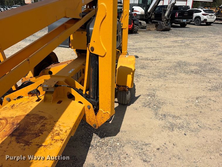 image for item ES8104 2018 Haulotte 4527A boom lift