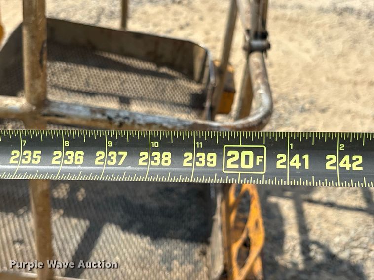 image for item ES8104 2018 Haulotte 4527A boom lift