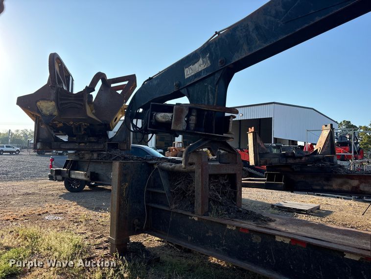 image for item ES8111 2016 Tigercat 250D log loader