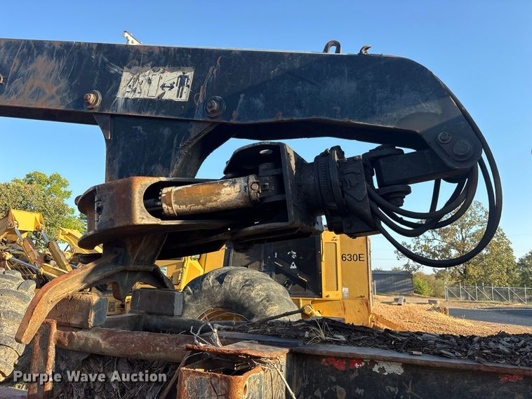 image for item ES8111 2016 Tigercat 250D log loader