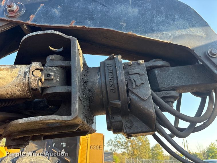 image for item ES8111 2016 Tigercat 250D log loader