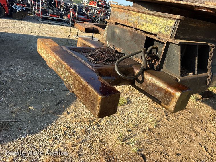 image for item ES8111 2016 Tigercat 250D log loader
