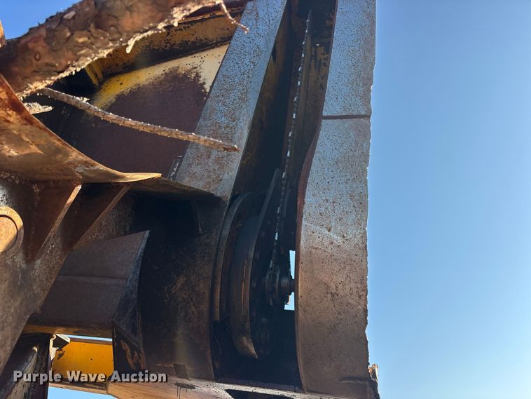 image for item ES8111 2016 Tigercat 250D log loader
