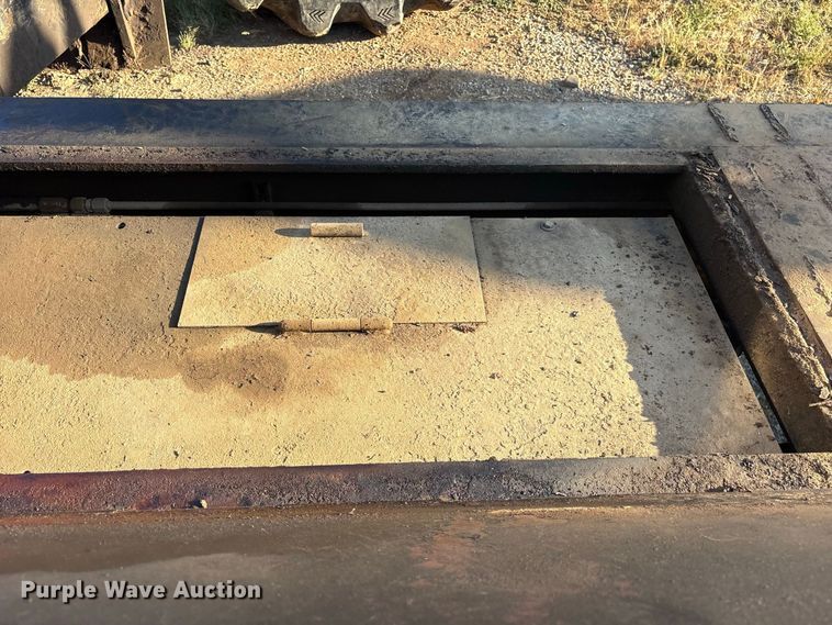 image for item ES8111 2016 Tigercat 250D log loader