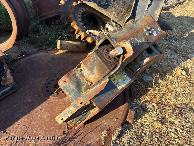 image for item ES8111 2016 Tigercat 250D log loader