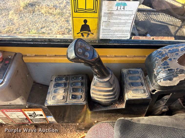 image for item ES8111 2016 Tigercat 250D log loader